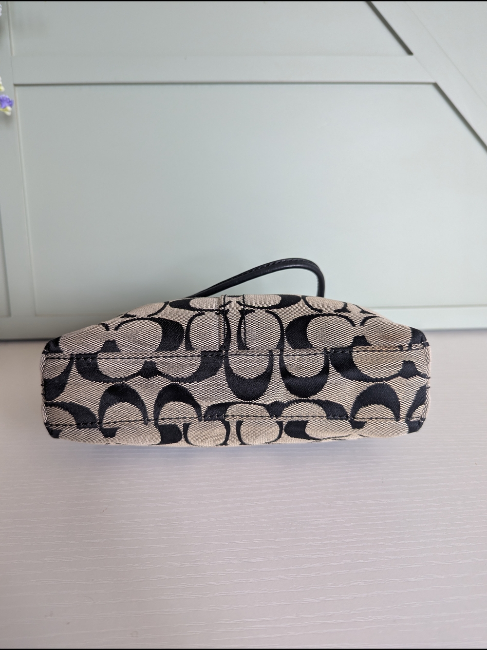 Coach Vintage Signature Turnlock Canvas Monogram Wristlet - Picture 6 of 9